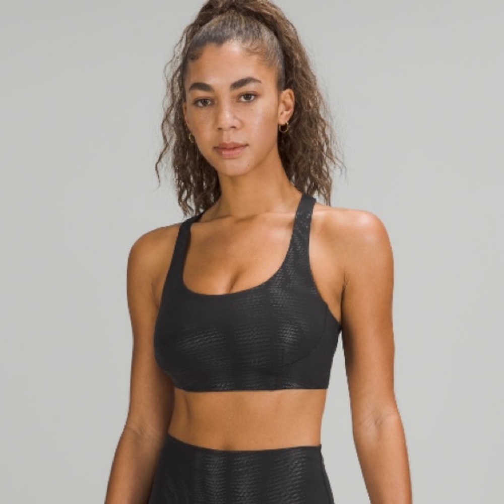 Lululemon Wunder Train Foil * Medium Support C/D Cup Size 4